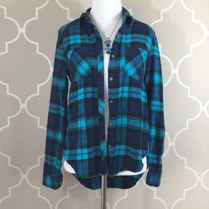 Small Cotton blue plaid button up by Passport